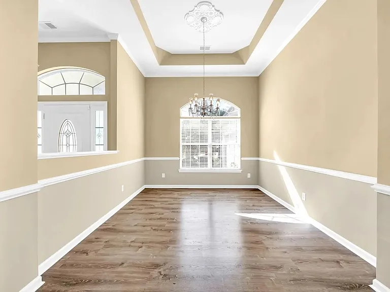 414 Carriage Lake Dr — Photo 8
