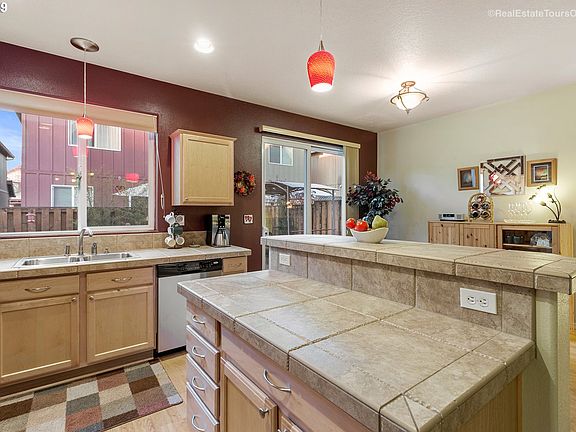 4th image of 4541 SE Teakwood St