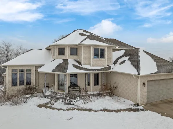 N2256 Briarwood AVENUE, La Crosse, WI 54601