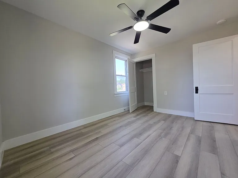 4620 5th Ave — Photo 17