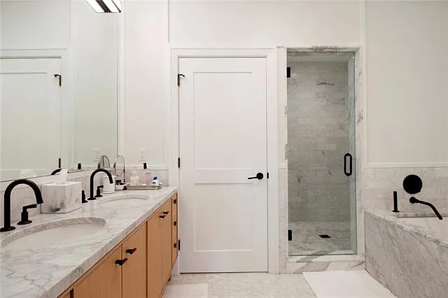 1001 Julia St #10B — Photo 6