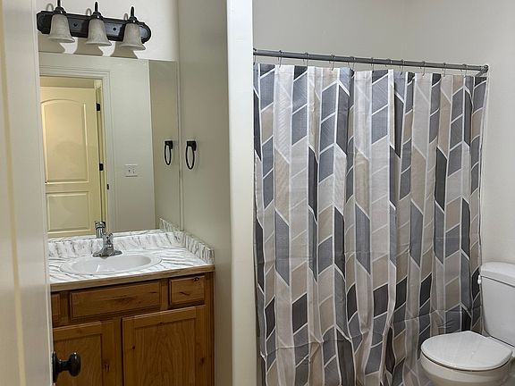 5th image of 952 W 270 S APT 303