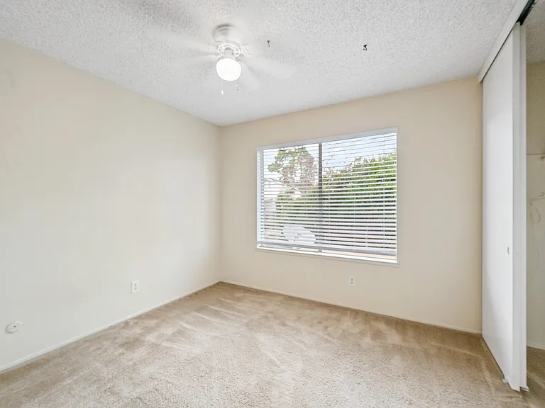 8936 Libra Dr — Photo 23