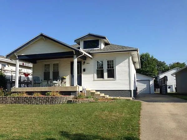 2604 Richmond Ave photo 1
