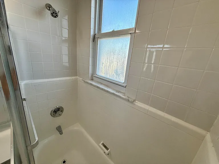 86 Edgewood Ave #2E — Photo 8