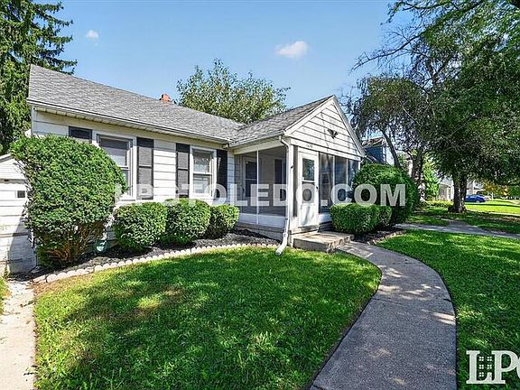 2nd image of 1638 Gould Rd