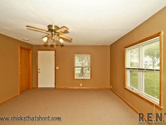 4th image of 305 Lennox Ave NW