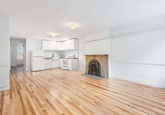 3rd image of 173 Putman Ave
