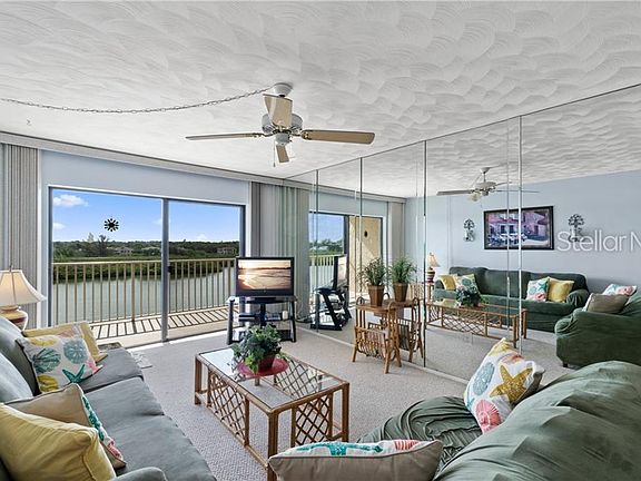 2nd image of 19451 Gulf Blvd APT 512