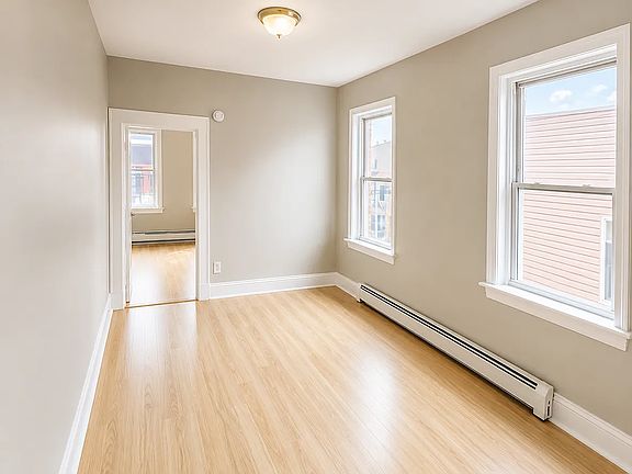 3rd image of 652 N 5th St #5D
