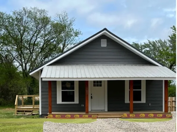 509 E North St, Lincoln, AR 72744