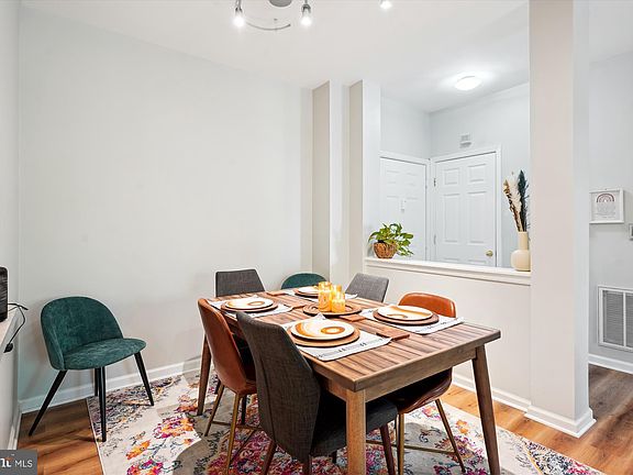 3rd image of 101 Watkins Pond Blvd APT 207