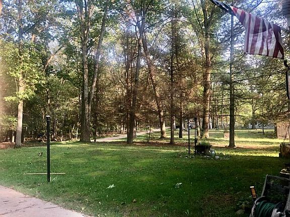 3rd image of 10567 Sleepy Hollow Ln