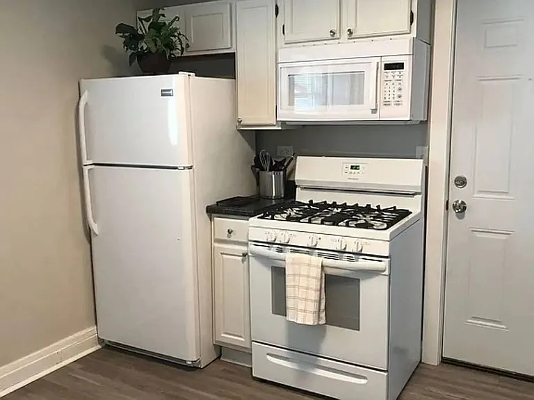 114 E Sunnyside Ave — Photo 9