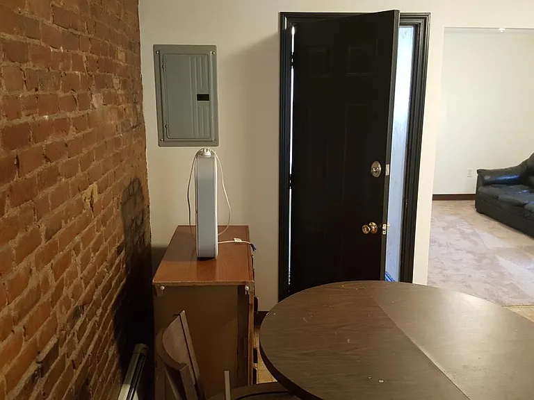 29 Jeffries St #1 — Photo 14