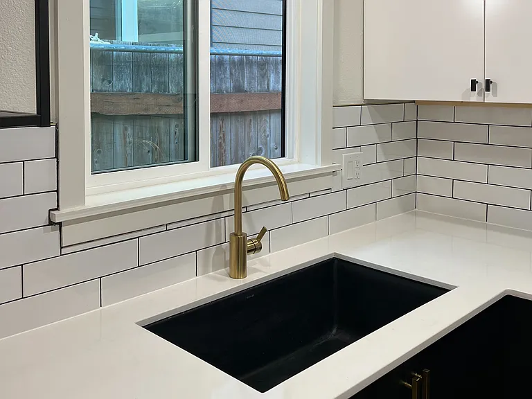 3552 N Albina Ave — Photo 5