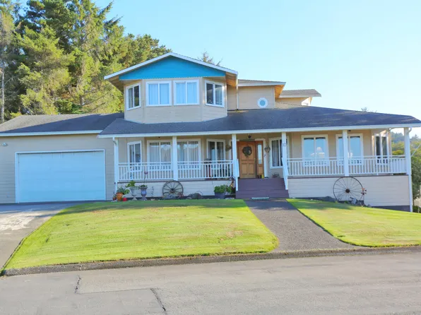 10 Barscape Ln, Eureka, CA 95503