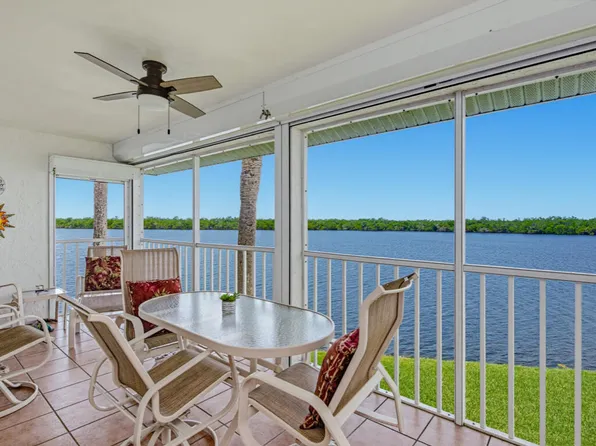 1045 Mainsail Dr Unit 413, Naples, FL 34114