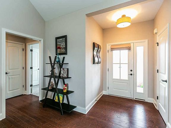 4th image of 137 Tuscany Way