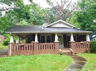 2712 NE Greenway Ave, Winston Salem, NC 27105