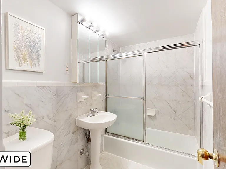 1661 York Ave #5G — Photo 5