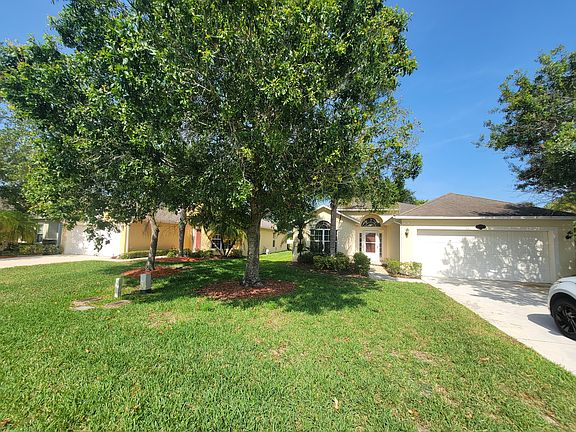 2nd image of 8175 Westfield Cir #8175