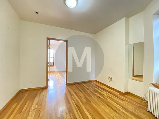 Rented by Kaden Realty | media 7