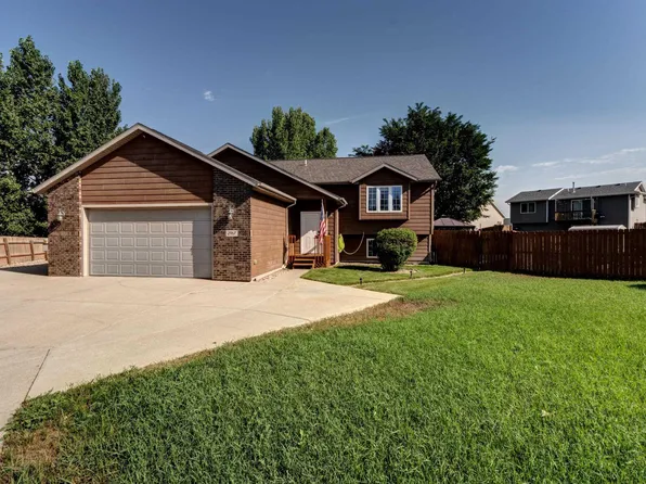 2917 Benjamin St, Rapid City, SD 57703