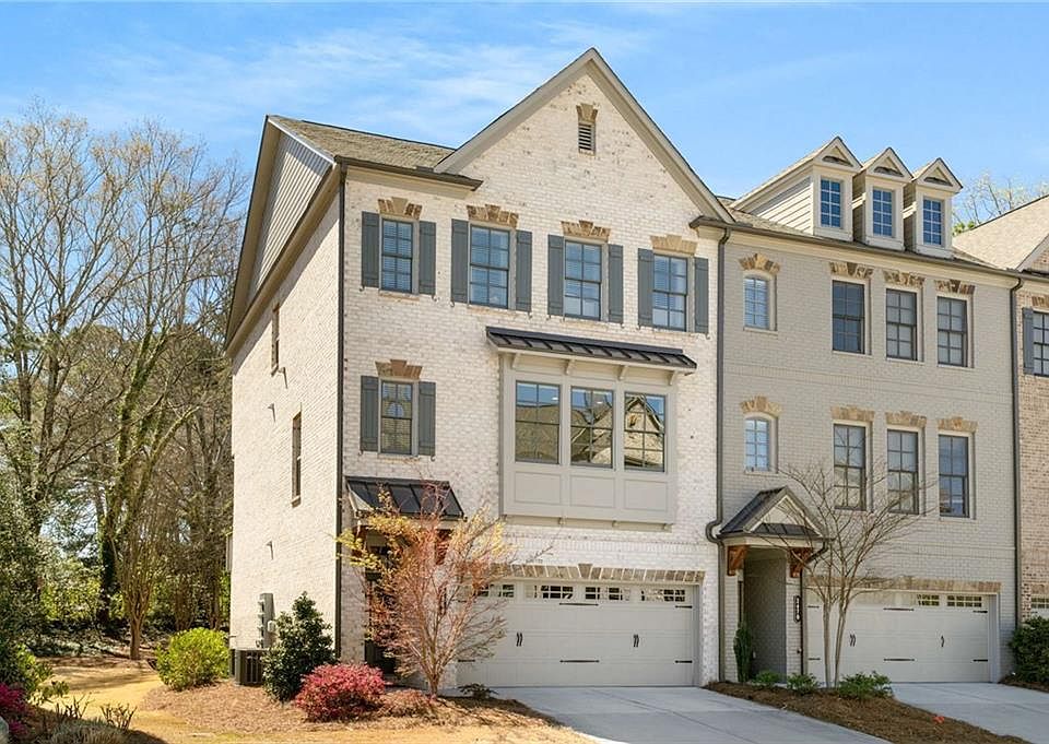 1st image of 2468 Skyland Dr #32