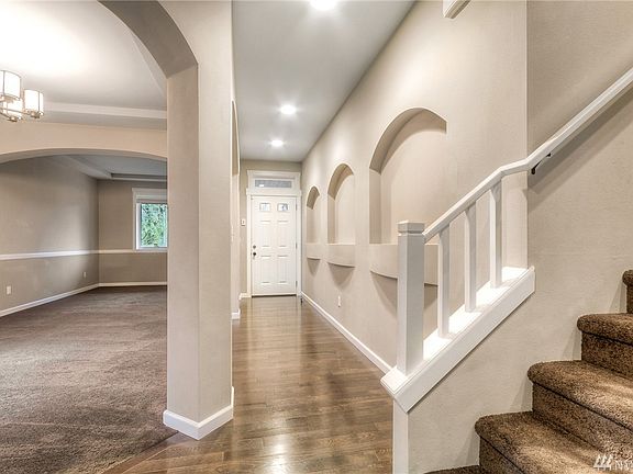 5th image of 13704 77th Avenue Ct E