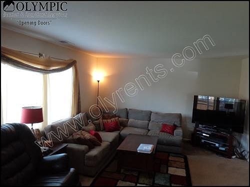 2nd image of 6631 Stone St SE