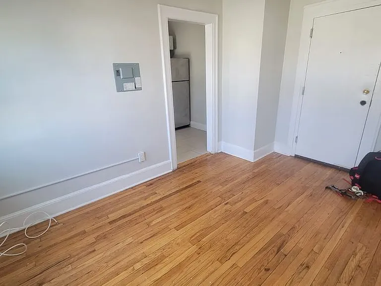 308 Main St — Photo 4
