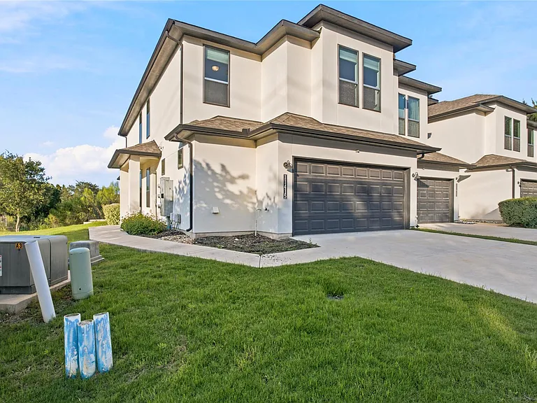 11415 Culzean Castle Dr — Photo 2