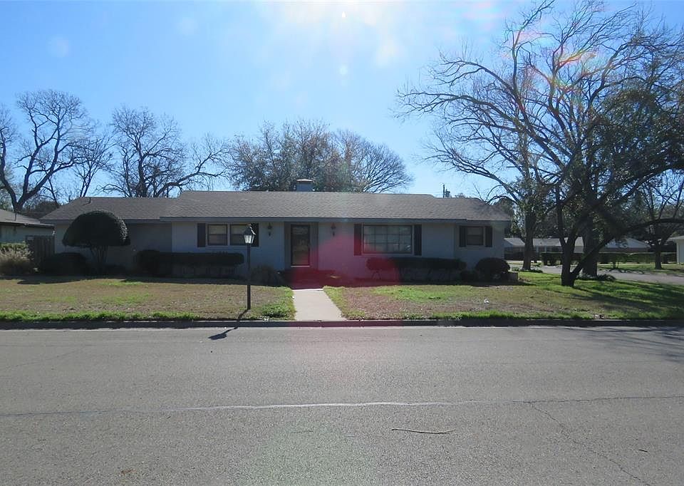 1st image of 1225 Hilltop Dr