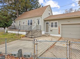 14 Bergen Ave, Bellmawr, NJ 08031