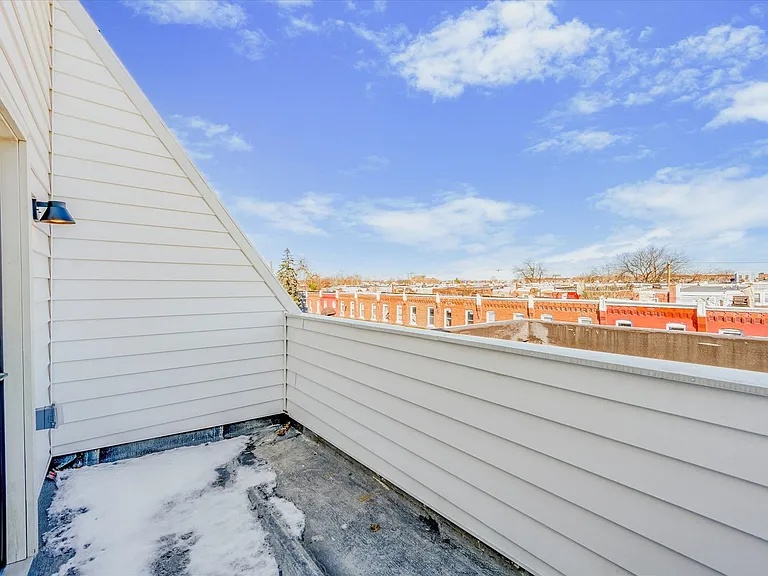 5412 Delancey St — Photo 13