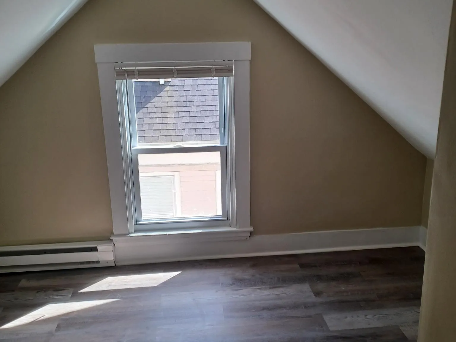 1 bed, 785 sqft, $825 — Photo 3