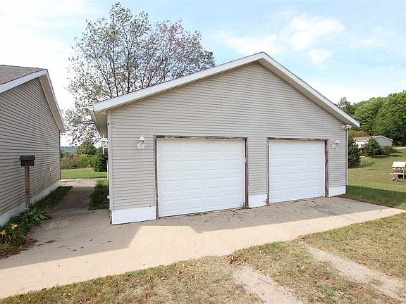 2nd image of 3289 Townhouse Trl