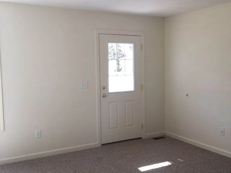 29-35 Stoneyview Way — Photo 10