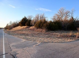 E 4th Ave, Hutchinson, KS 67501