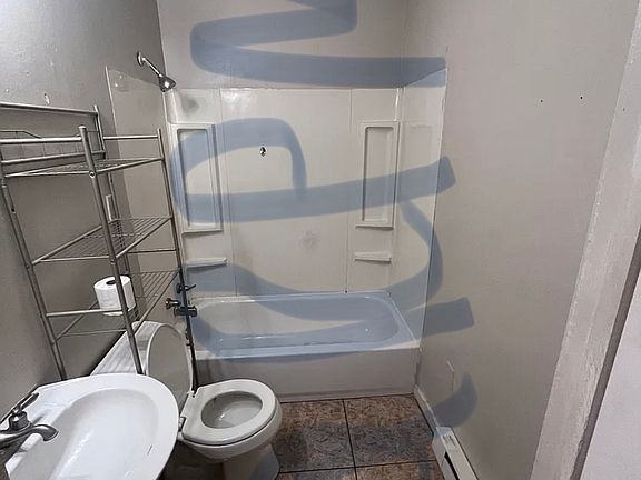 2nd image of 222 Frederick St #2