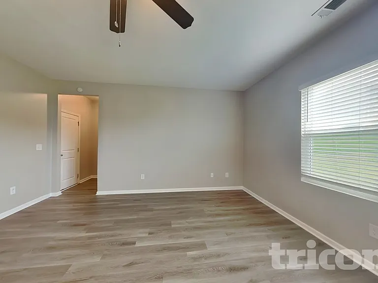1942 Hudson Dr — Photo 13