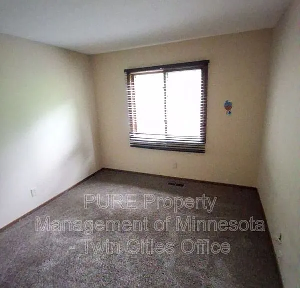 5231 Balmoral Ln — Photo 12