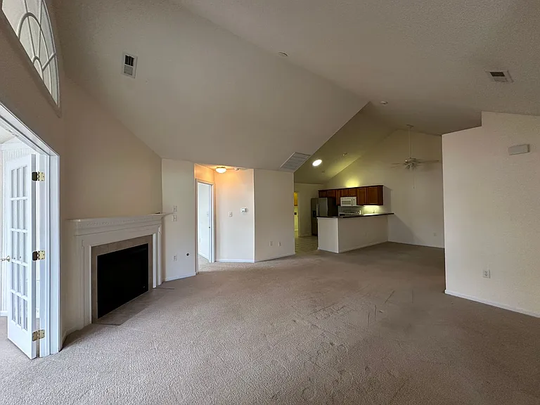 103 Hautz Way — Photo 3