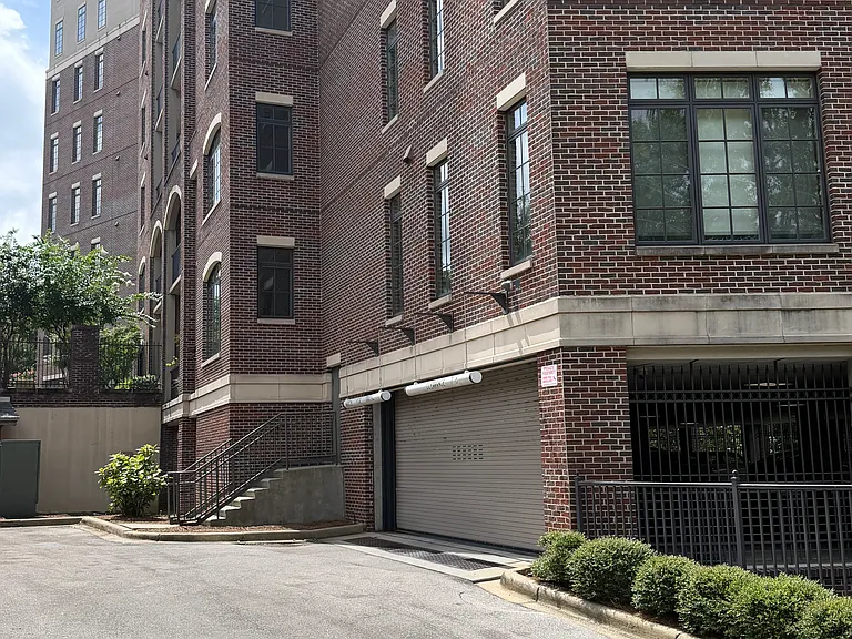 2600 Highland Ave S #204 — Photo 19