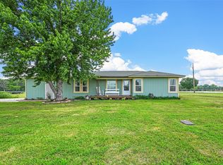 190 Springfield Ct N, Springtown, TX 76082