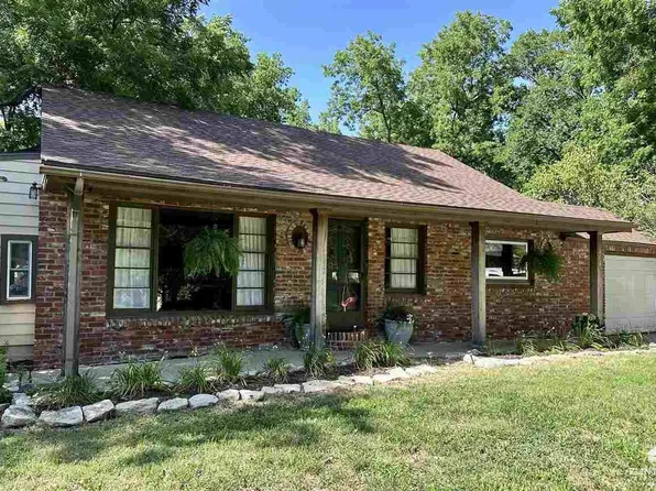 618 Hays St, Council Grove, KS 66846