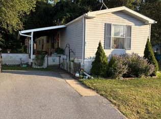 81 Meals Dr, Carlisle, PA 17015
