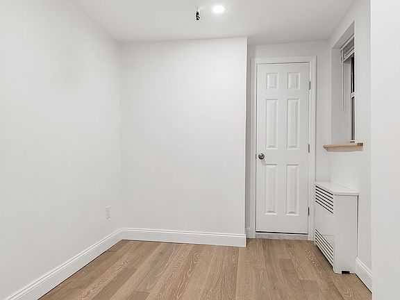5th image of 313 W 75th St #1A