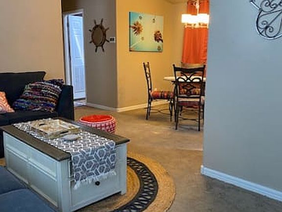 3rd image of 2815 Hillcrest Dr #Id1248146p